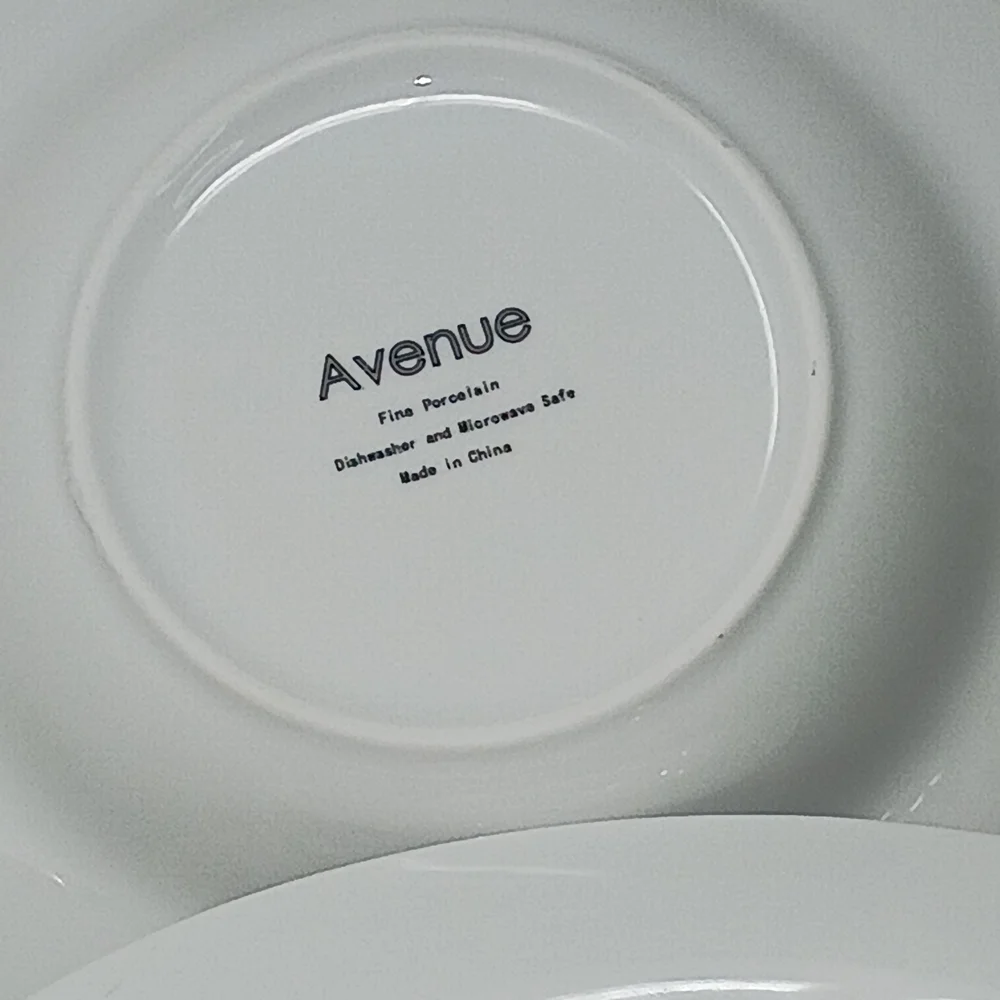 Elegant White Dinner Plate Set